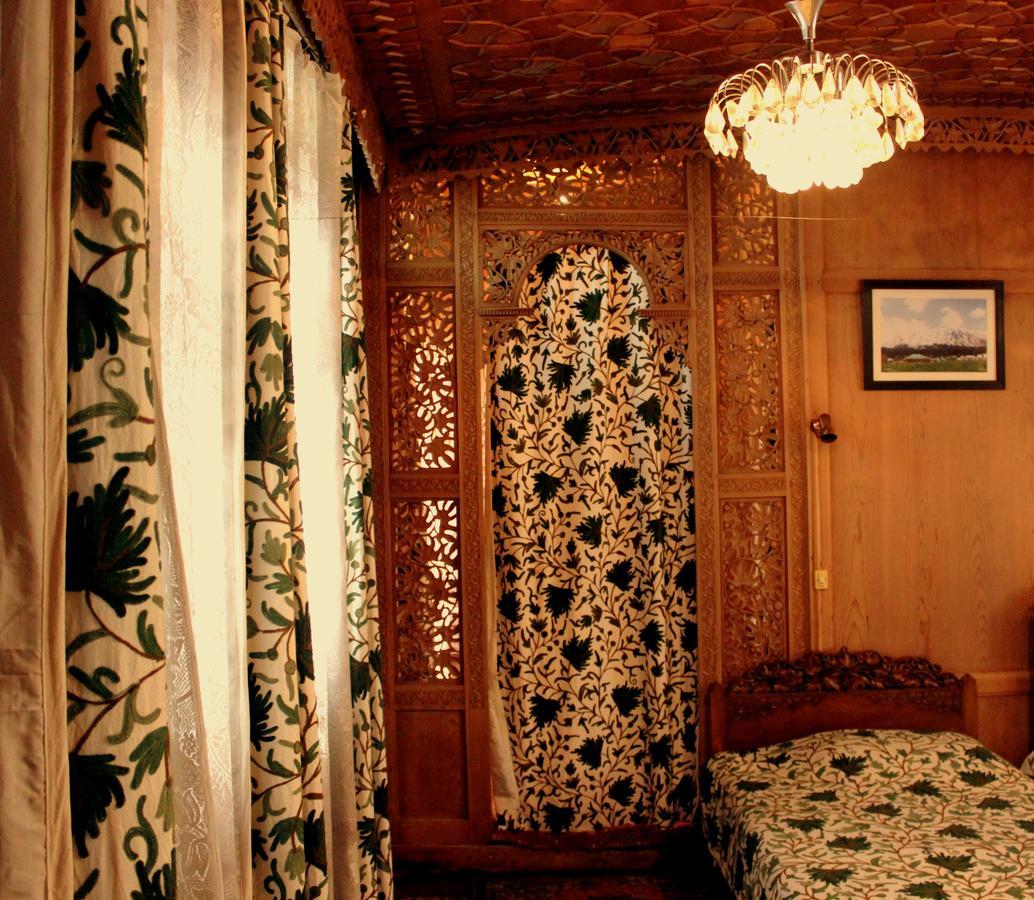 Hôtel Morning Star Group Of Houseboats à Srīnagar Extérieur photo