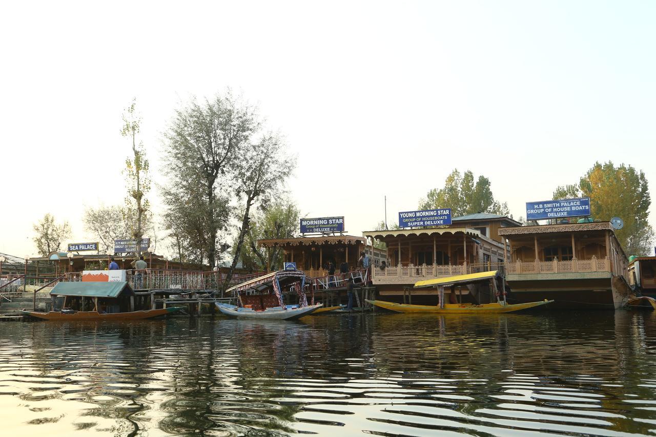 Hôtel Morning Star Group Of Houseboats à Srīnagar Extérieur photo