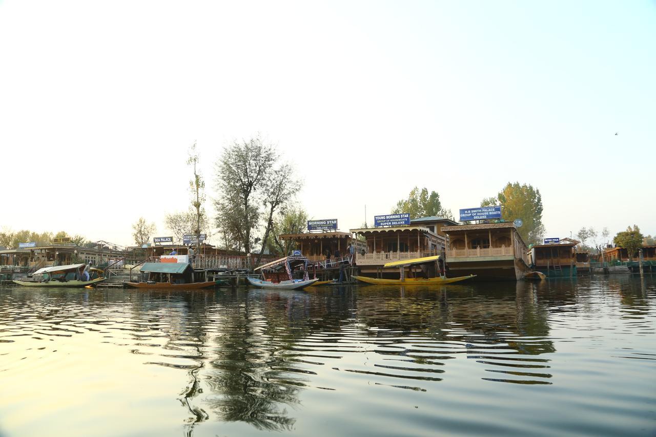 Hôtel Morning Star Group Of Houseboats à Srīnagar Extérieur photo